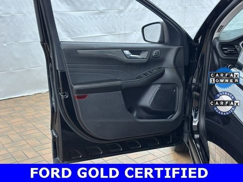 Certified 2022 Ford Escape Titanium w/ Class II Trailer Tow Package image 12