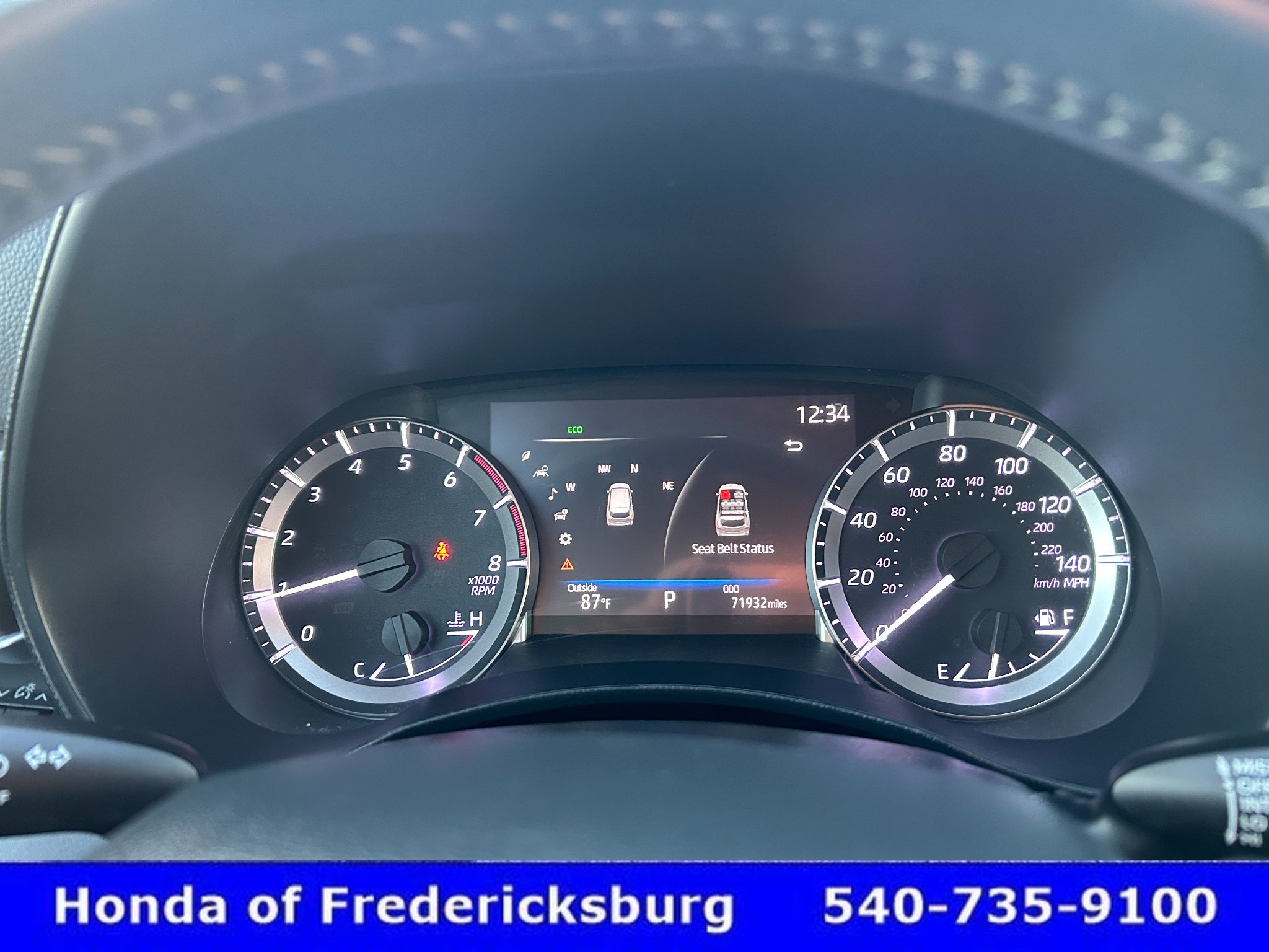 Used 2023 Toyota Highlander LE FWD image 17