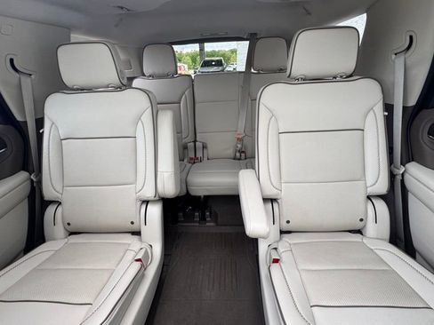 Used 2023 GMC Yukon Denali AWD/4WD image 27