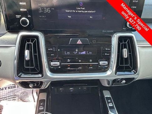 Used 2022 Kia Sorento SX image 20