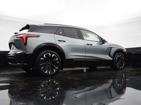 New 2025 Chevrolet Blazer EV RS image 15