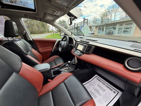 Used 2013 Toyota RAV4 Limited image 12