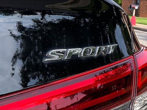 Used 2023 Honda Civic Sport image 10