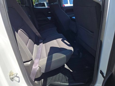 Used 2017 Chevrolet Silverado 2500 LT AWD/4WD image 17