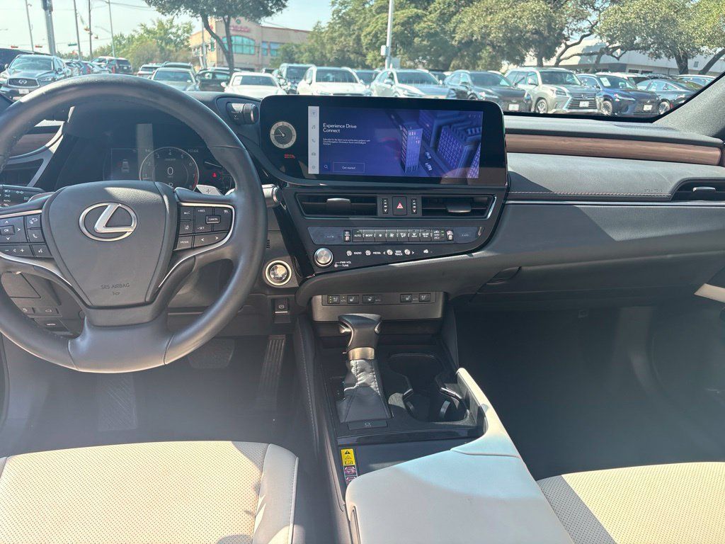 Used 2025 Lexus ES 350 w/ Premium Package FWD image 18