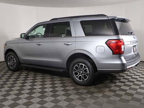 Used 2024 Ford Expedition XLT image 14
