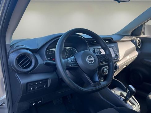 Used 2024 Nissan Kicks S image 13