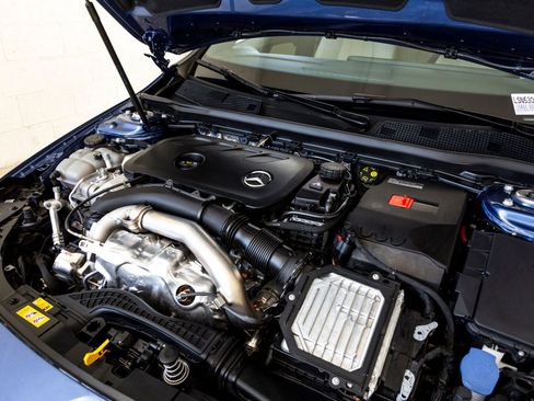 Used 2025 Mercedes-Benz CLA 250 CLA 250 image 33