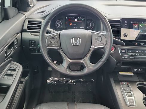 Used 2022 Honda Passport TrailSport image 12