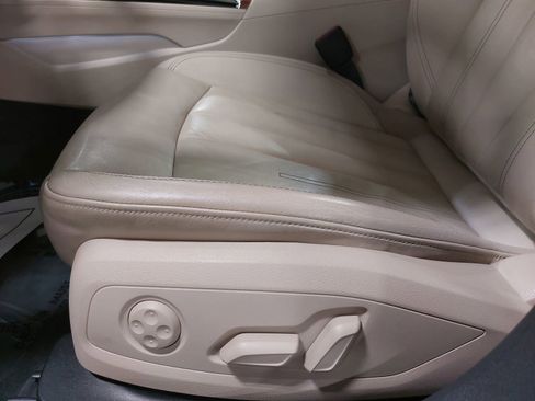 Used 2020 Audi A4 2.0T Premium w/ Convenience Package image 31