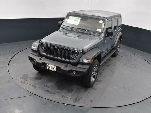 New 2025 Jeep Wrangler Sport S image 31
