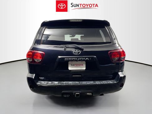 Used 2022 Toyota Sequoia TRD Sport image 5
