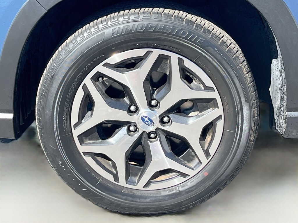 Used 2022 Subaru Forester Premium AWD/4WD image 31