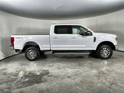 Used 2022 Ford F250 Lariat w/ Lariat Value Package image 9