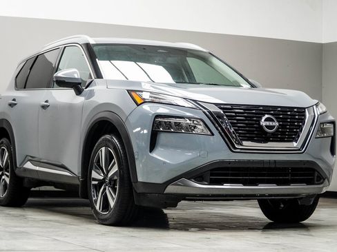 Used 2023 Nissan Rogue SL w/ SL Premium Package image 5