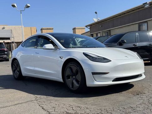 Used 2019 Tesla Model 3 image 5