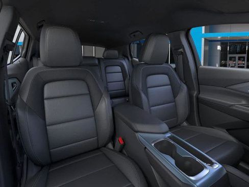 New 2026 Chevrolet Equinox EV LT image 16