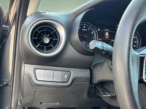 Used 2024 Kia Forte LXS image 21