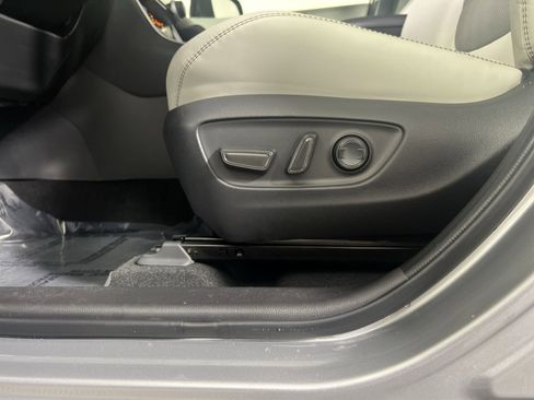 Used 2024 Toyota RAV4 Limited image 14