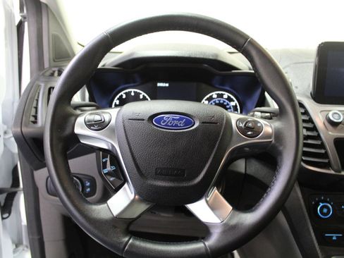 Used 2020 Ford Transit Connect XLT image 8