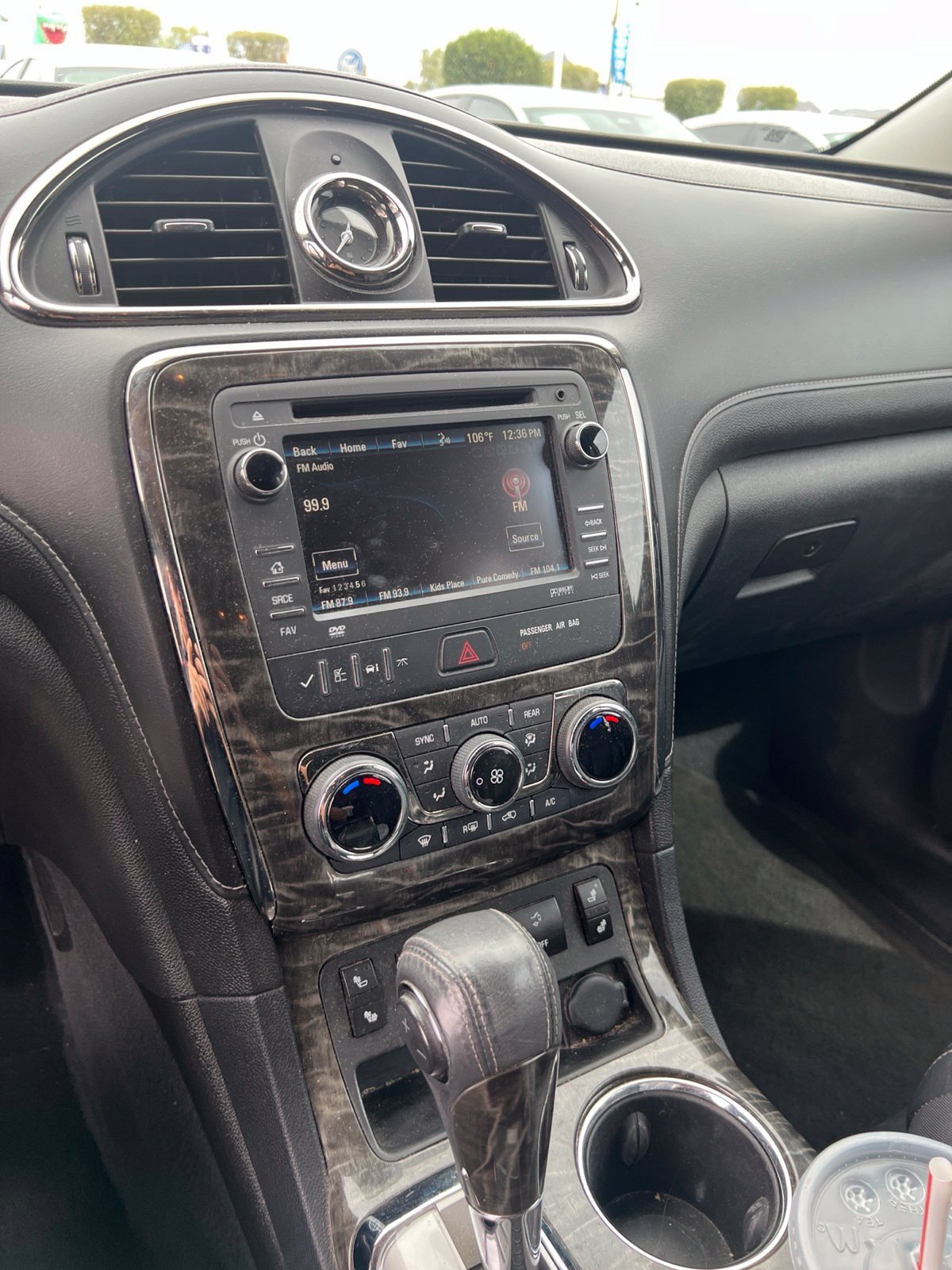 Used 2014 Buick Enclave Leather FWD image 2