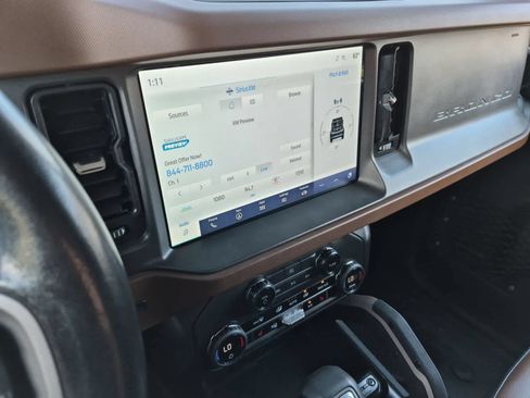 Used 2024 Ford Bronco Outer Banks AWD/4WD image 27