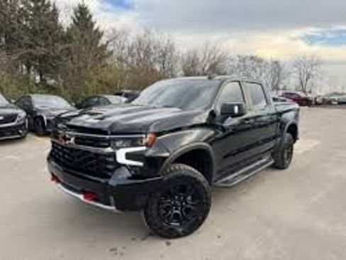 Used 2022 Chevrolet Silverado 1500 LT image 1