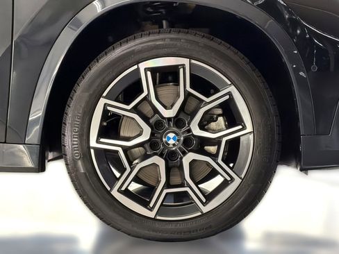 Used 2025 BMW X1 xDrive28i w/ Convenience Package AWD/4WD image 12