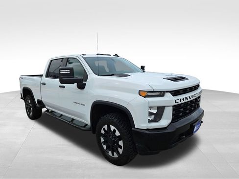 Used 2020 Chevrolet Silverado 2500 Custom w/ Custom Value Package AWD/4WD image 4