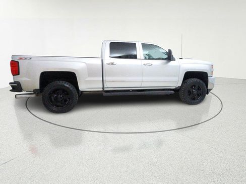 Used 2015 Chevrolet Silverado 2500 LTZ w/ Duramax Plus Package image 9