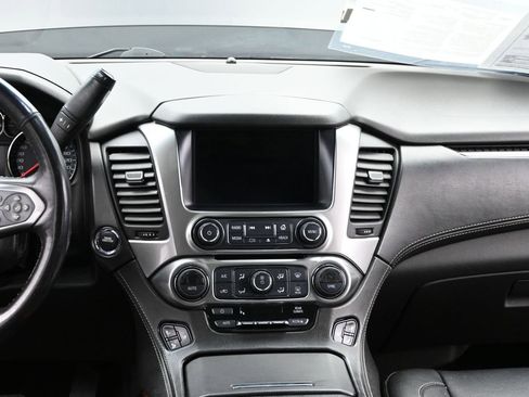 Used 2018 Chevrolet Tahoe Premier AWD/4WD image 27