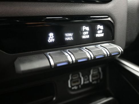 Used 2022 RAM 1500 Big Horn image 20