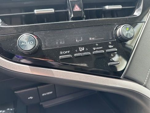 Used 2023 Toyota Camry SE FWD image 30