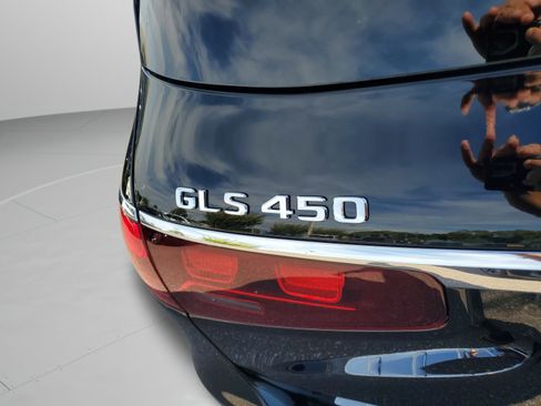 Certified 2026 Mercedes-Benz GLS 450 4MATIC image 37
