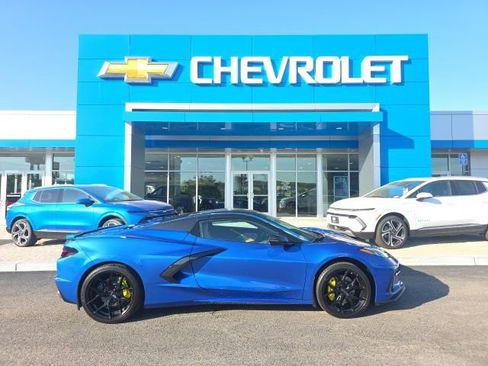 Used 2022 Chevrolet Corvette Stingray Preferred Conv RWD image 3