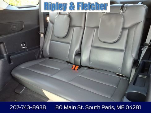 Certified 2025 Ford Explorer Active w/ Active Comfort Package AWD/4WD image 16