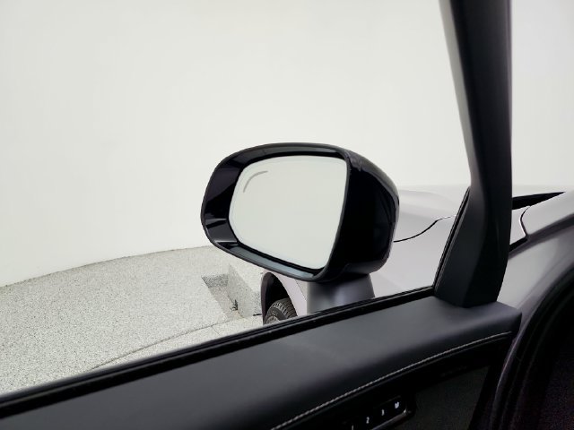 Used 2026 Volvo XC90 B6 Ultra w/ Protection Package Premier AWD/4WD image 23