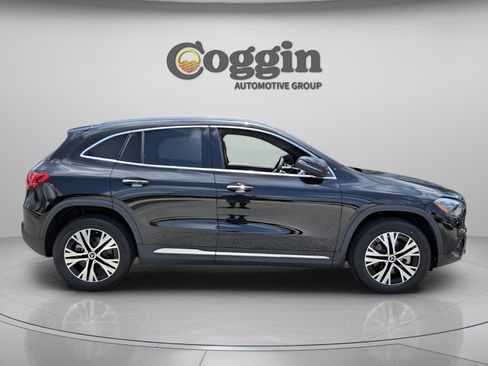 New 2025 Mercedes-Benz GLA 250 image 6