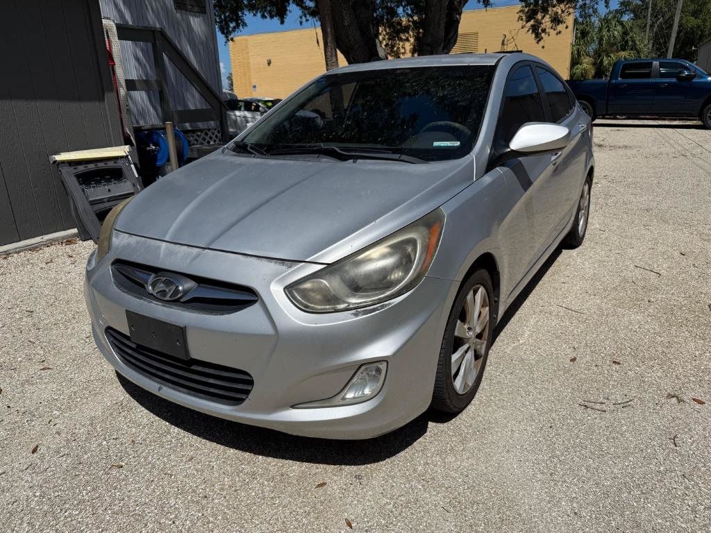 Used 2012 Hyundai Accent GLS w/ Premium Pkg 3 FWD image 2