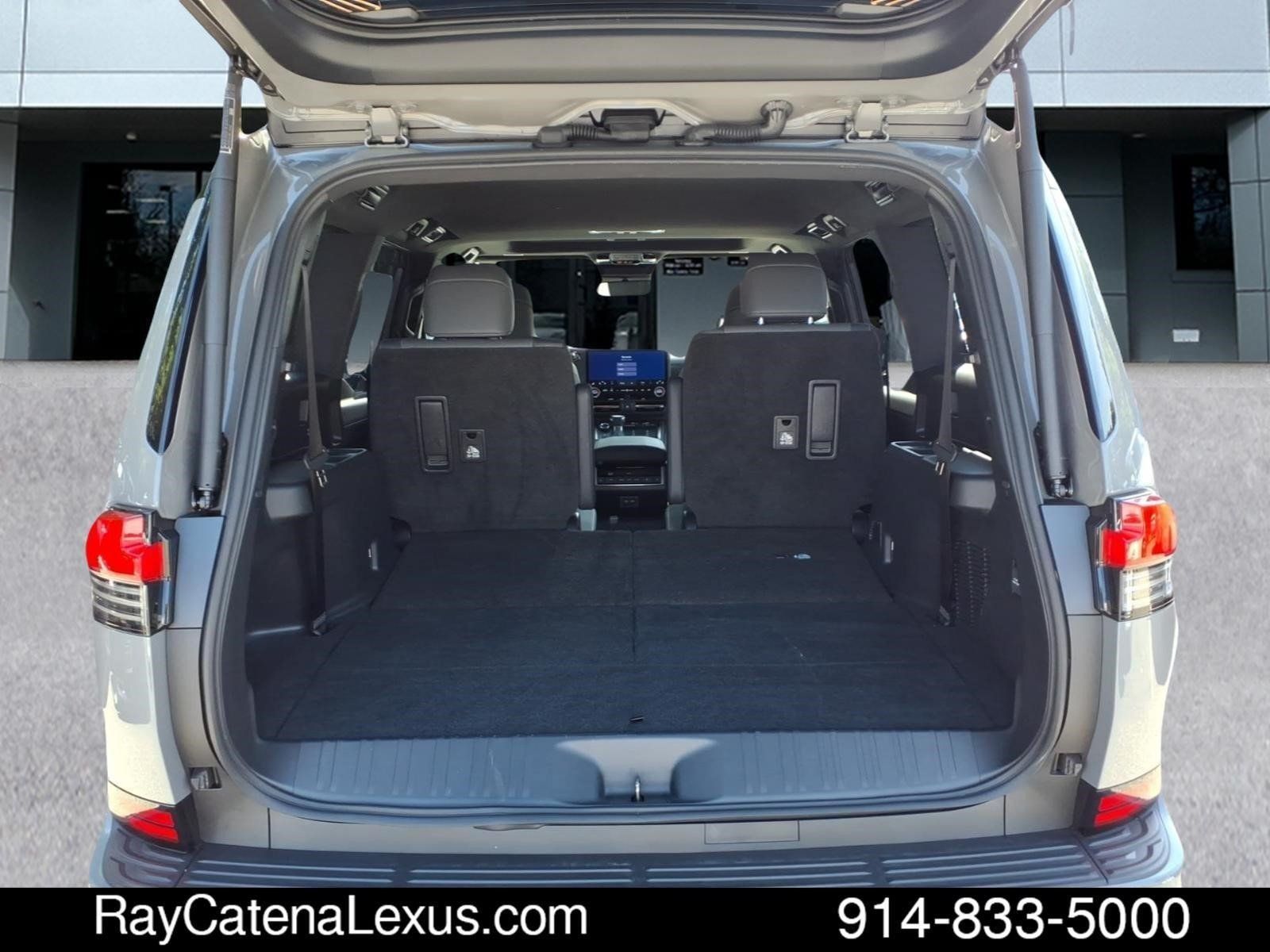 Certified 2025 Lexus GX 550 w/ Cold Area Package AWD/4WD image 19