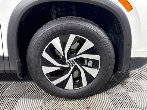 Used 2025 Volkswagen Tiguan S AWD/4WD image 11