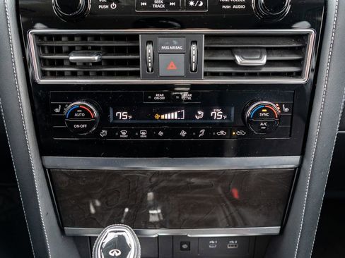 Used 2024 INFINITI QX80 Luxe image 33