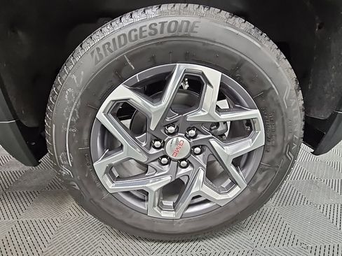 New 2026 GMC Sierra 1500 SLE w/ Preferred Package image 40