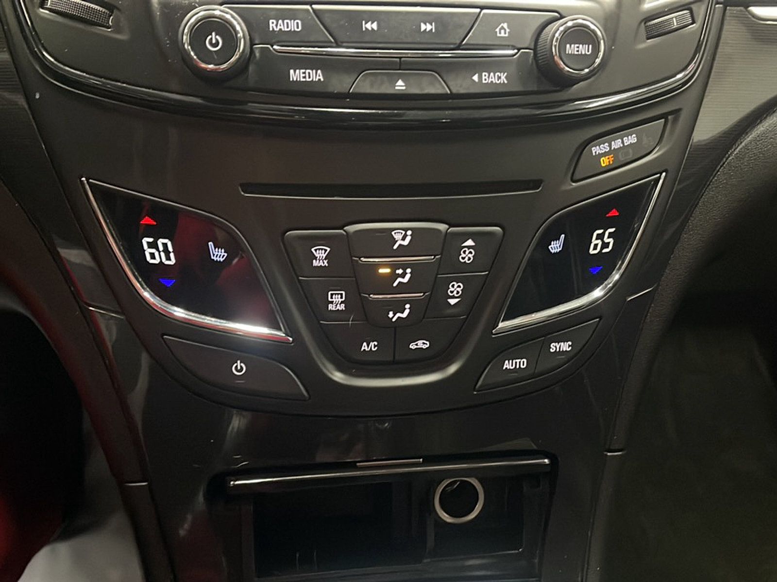Used 2017 Buick Regal Premium FWD image 10