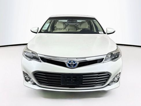 Used 2013 Toyota Avalon Limited FWD image 9