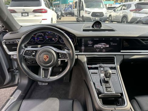 Used 2020 Porsche Panamera RWD image 20