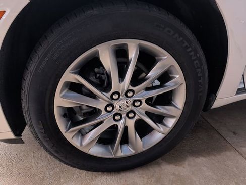 Used 2023 Buick Enclave Avenir w/ Avenir Technology Package AWD/4WD image 25