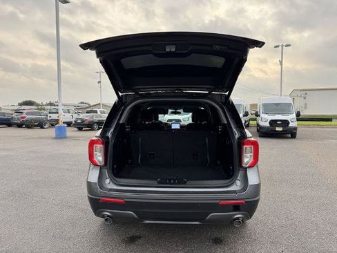 Certified 2023 Ford Explorer XLT w/ Equipment Group 202A image 5