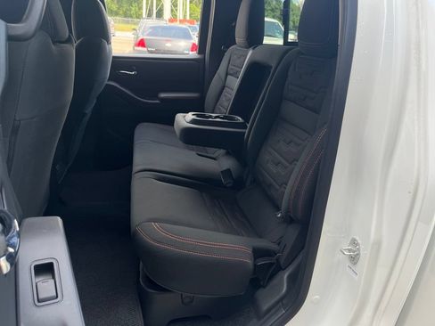 Certified 2025 Nissan Frontier Pro-X RWD image 26