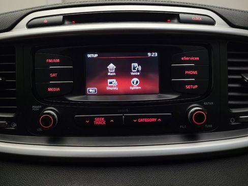 Used 2016 Kia Sorento FWD w/ LX Convenience Package image 25